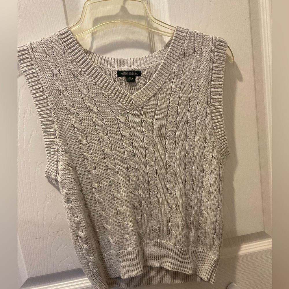 Beige Knit vest